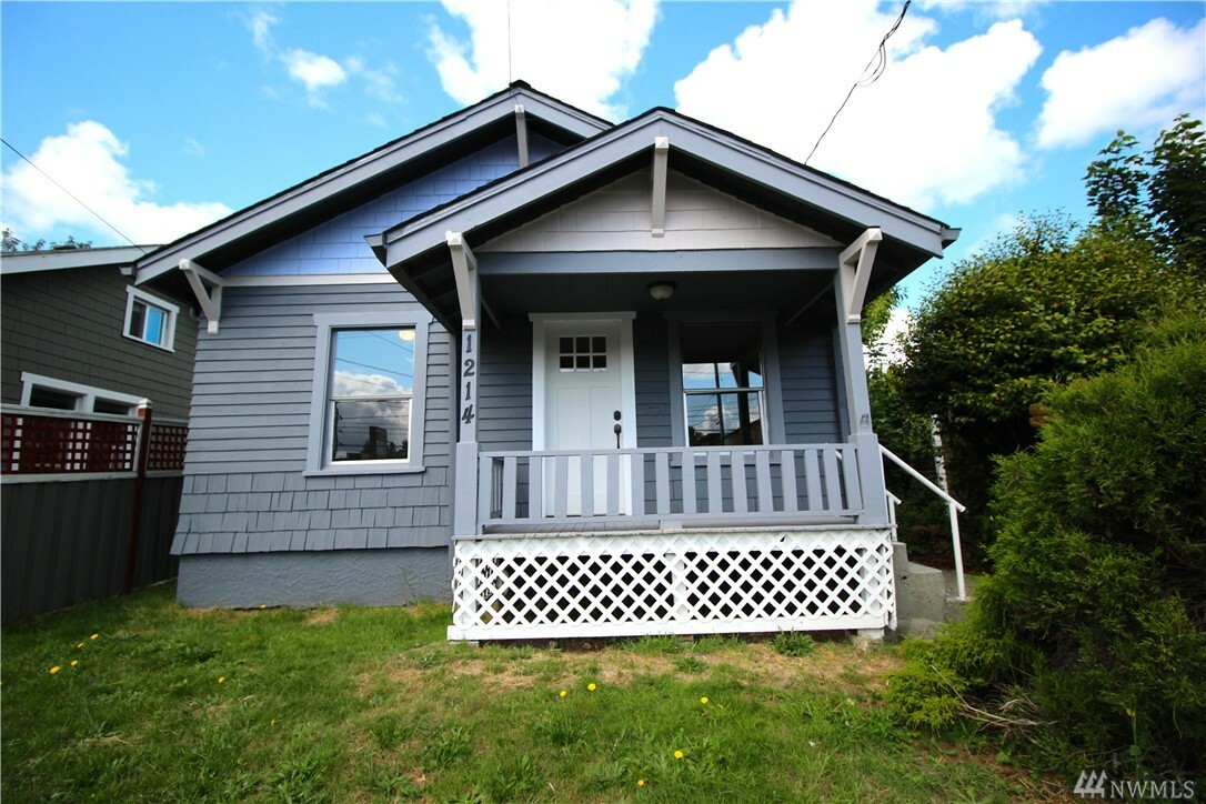 Property Photo: 1214 S Union St WA 98405