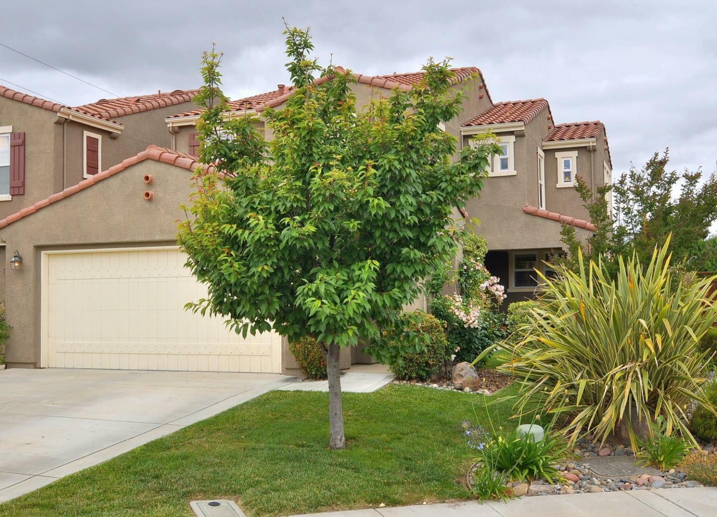 Property Photo:  1505 Red Tail Court  CA 95037 