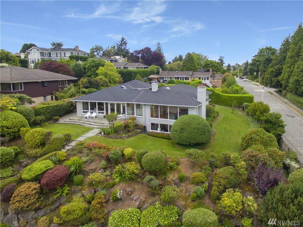Property Photo: 5767 64th Ave NE WA 98105
