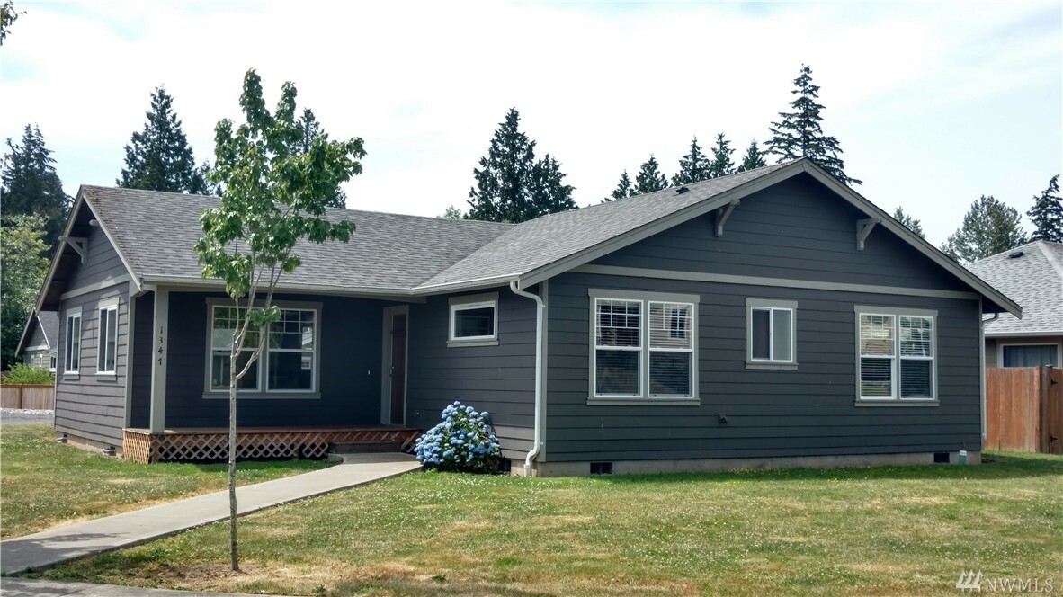 Property Photo: 1347 Wilson Ave WA 98230