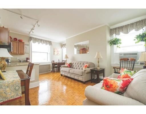 Property Photo:  21 Beacon 10E  MA 02108 