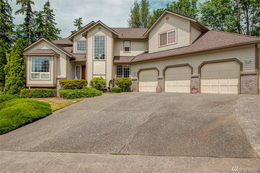 Property Photo:  1509 173rd St SE  WA 98012 