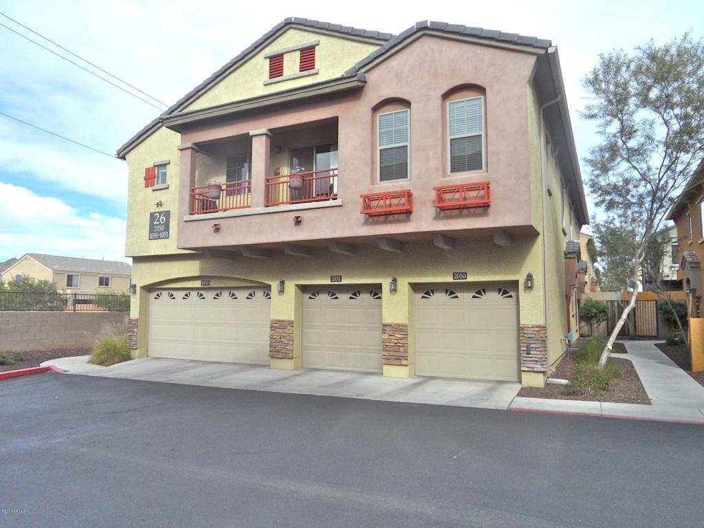 Property Photo: 2725 E Mine Creek Road 2050 AZ 85024
