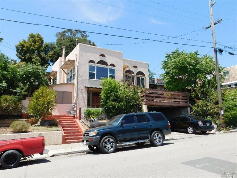 Property Photo:  221 Union Street  CA 94901 