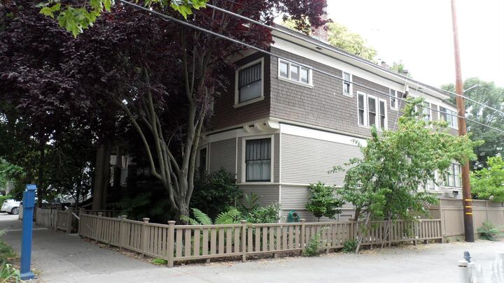 516 10 Street  Sacramento CA 95814 photo