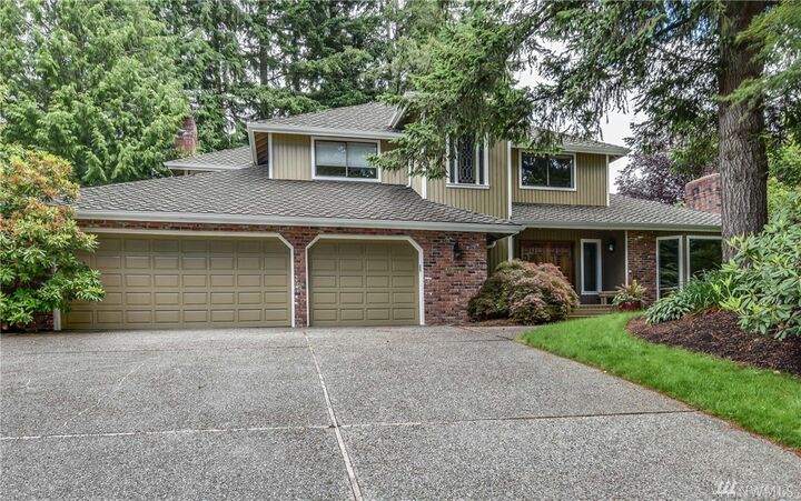 Property Photo:  1819 142nd St SE  WA 98012 