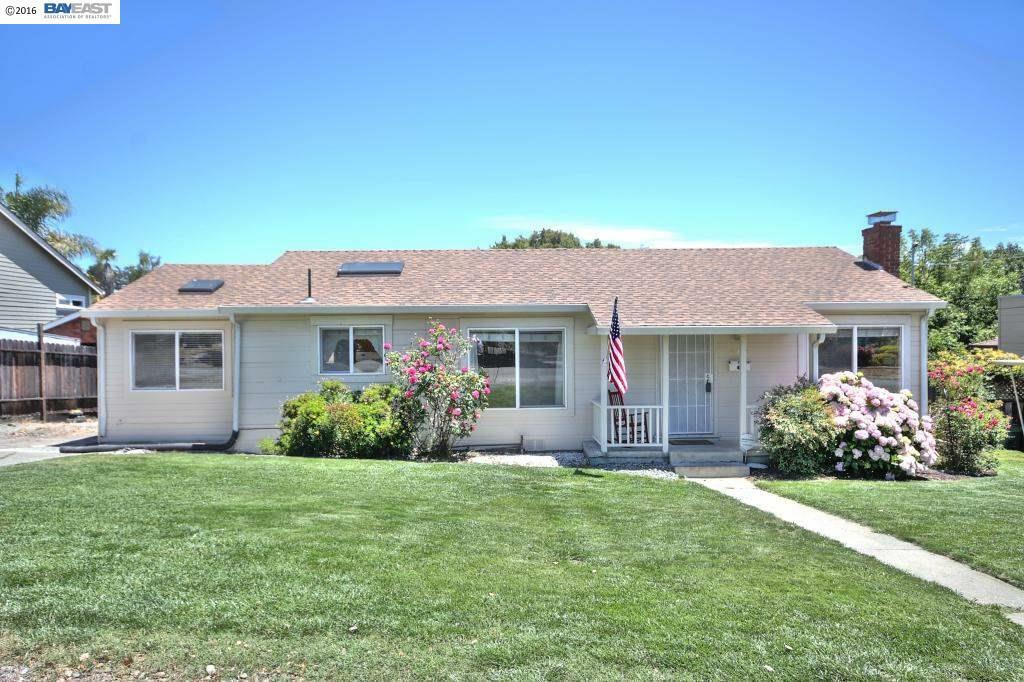 Property Photo: 19562 Alana Rd CA 94546