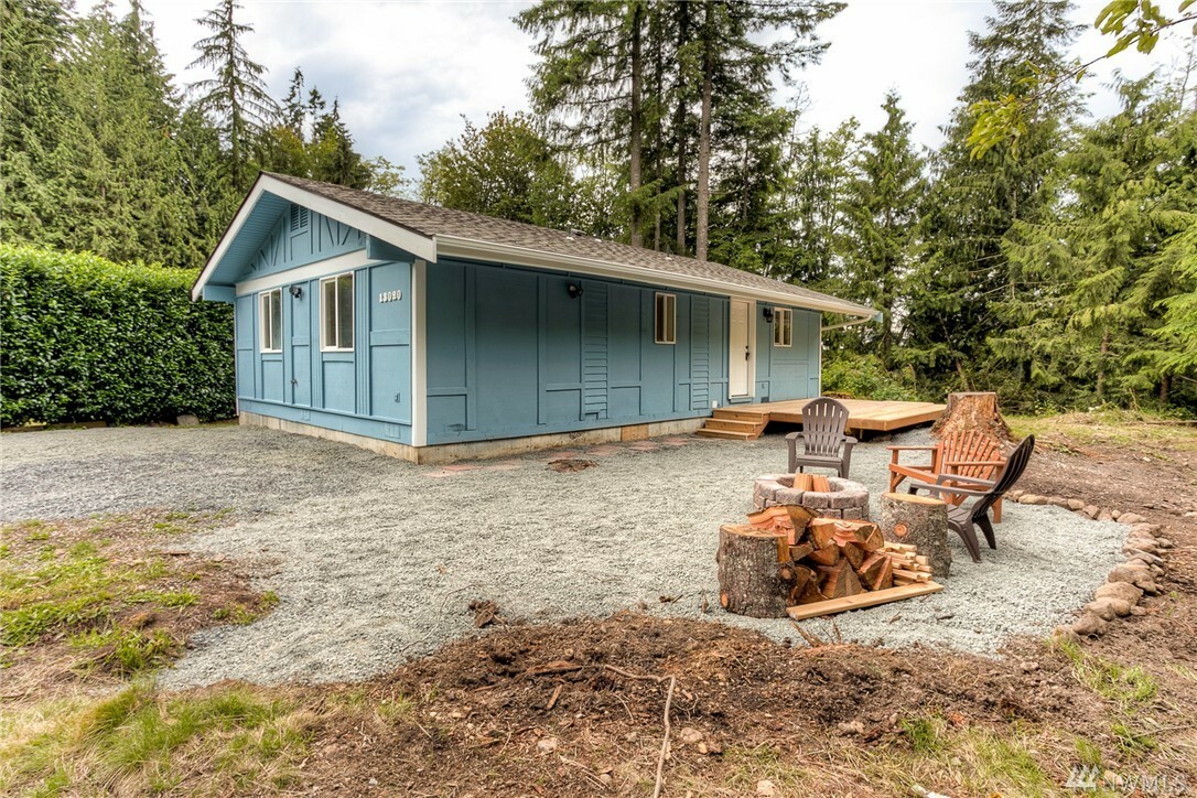 Property Photo:  13020 W Loop View Dr  WA 98252 