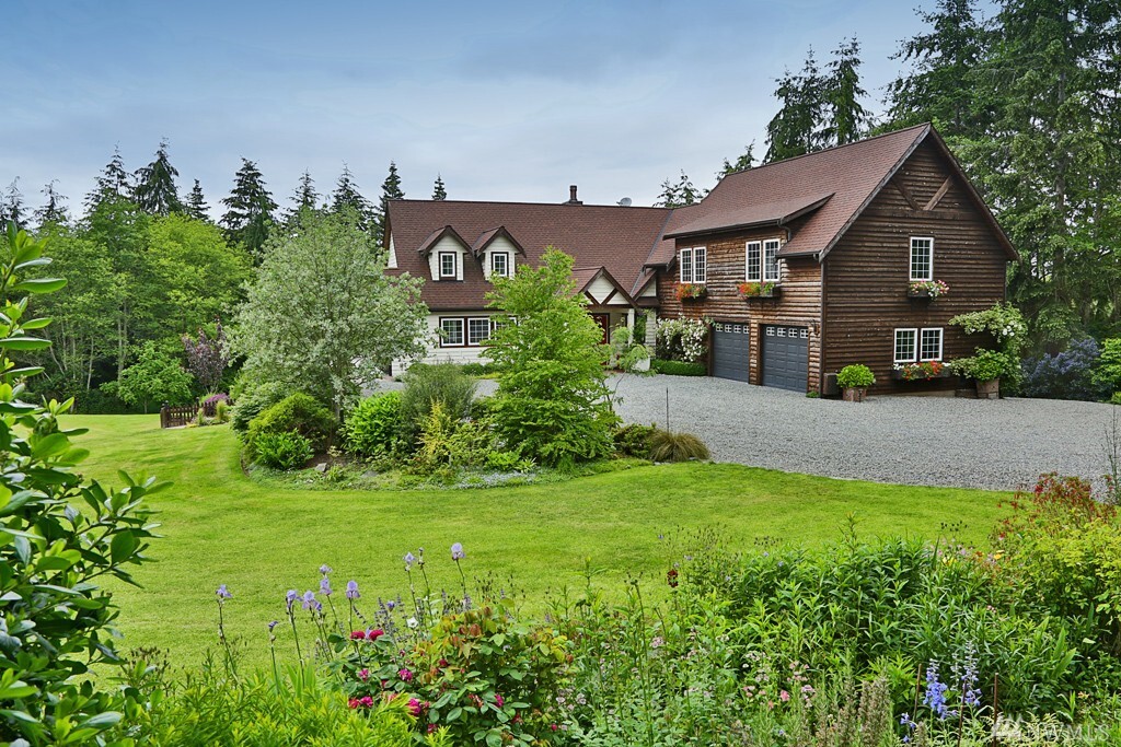 Property Photo: 3256 Saratoga Rd WA 98260
