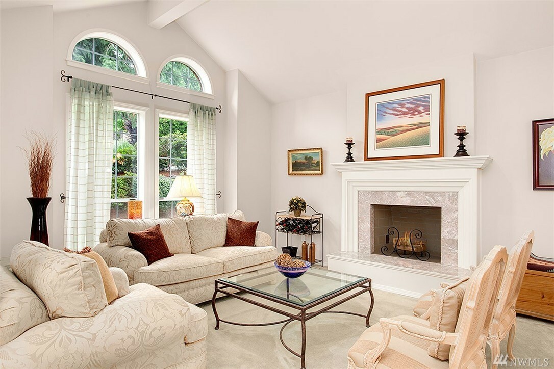 Property Photo:  10256 SE 7th St  WA 98004 