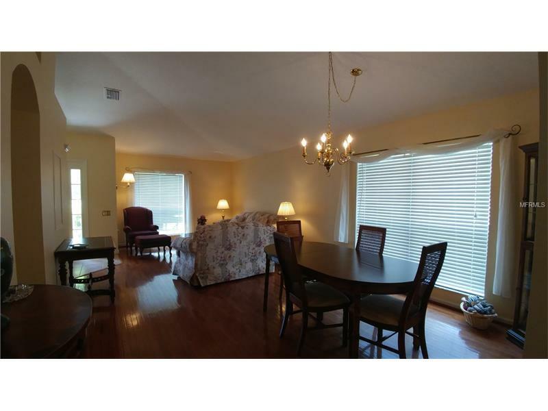 Property Photo: 2051 Shelbourne Court FL 33543