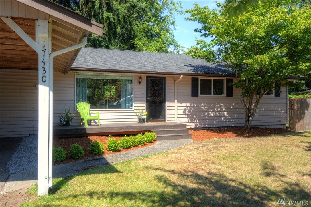 Property Photo: 17430 62nd Avenue W WA 98037