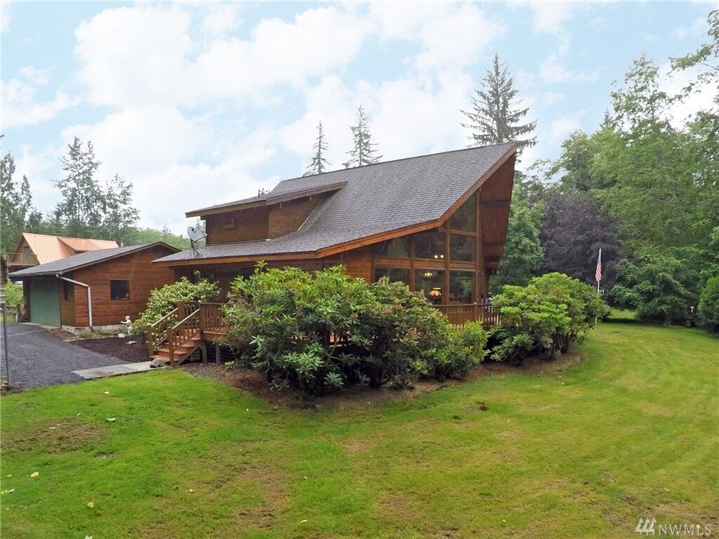 Property Photo:  413 Hilstrom Rd  WA 98363 