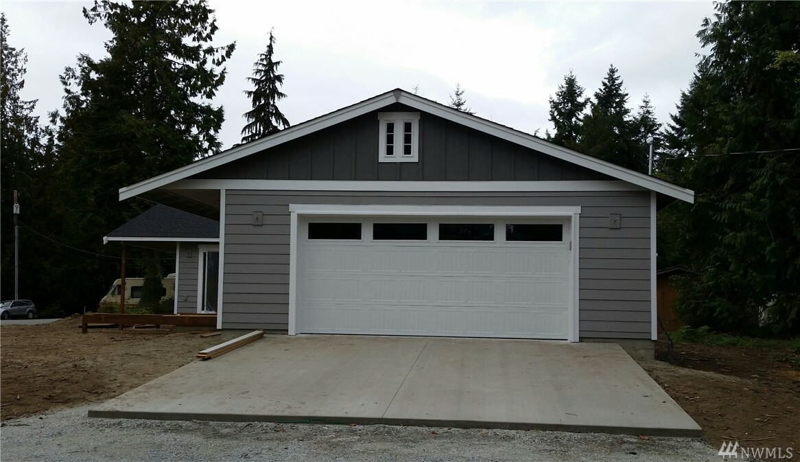 Property Photo:  1087 Idlewood Dr  WA 98282 