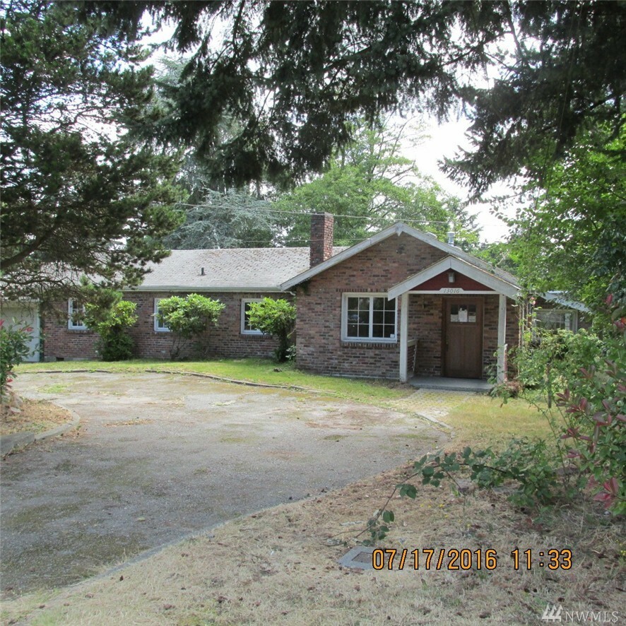 Property Photo:  13016 2nd Ave S  WA 98168 