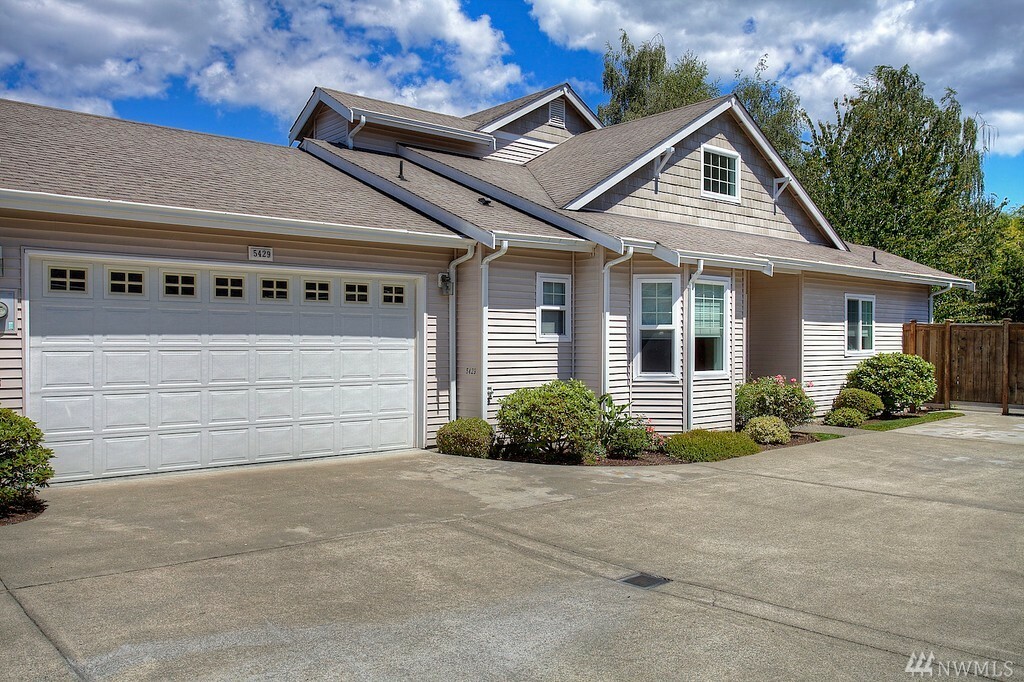 Property Photo: 5429 57th Av Ct W WA 98467