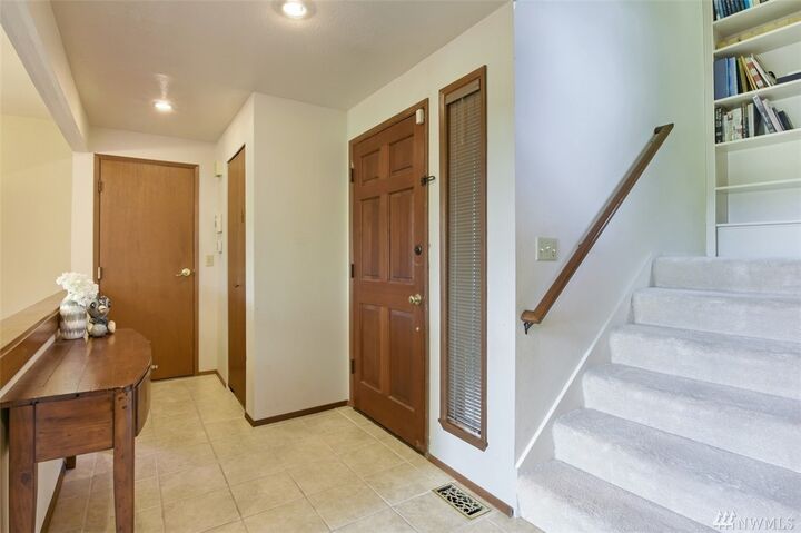 Property Photo:  22129 4th Ave SE  WA 98021 