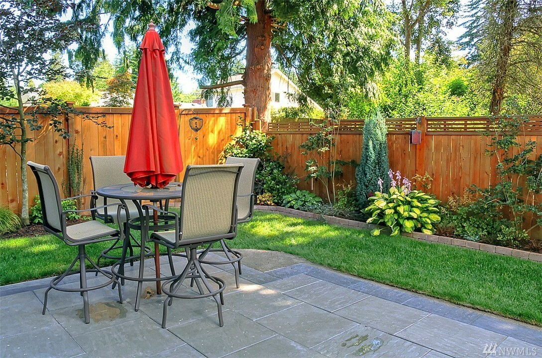 Property Photo:  7103 Beverly Lane  WA 98203 