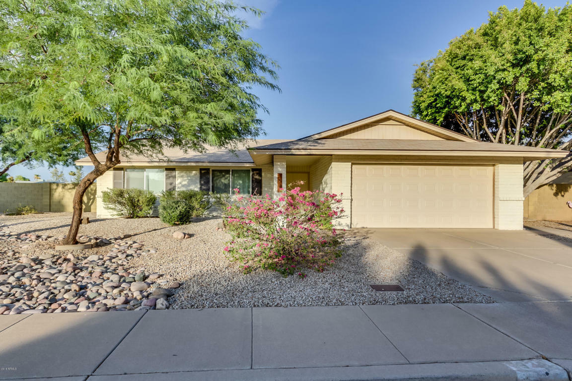 Property Photo:  1825 S Spruce --  AZ 85210 