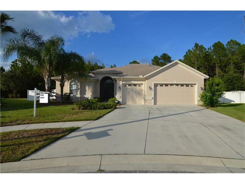 Property Photo: 1834 Fircrest Court FL 33543