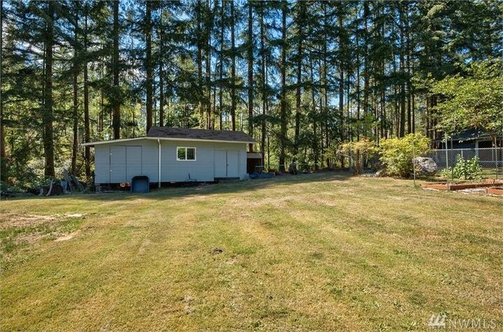 Property Photo: 5192 SW Old Clifton Rd WA 98366