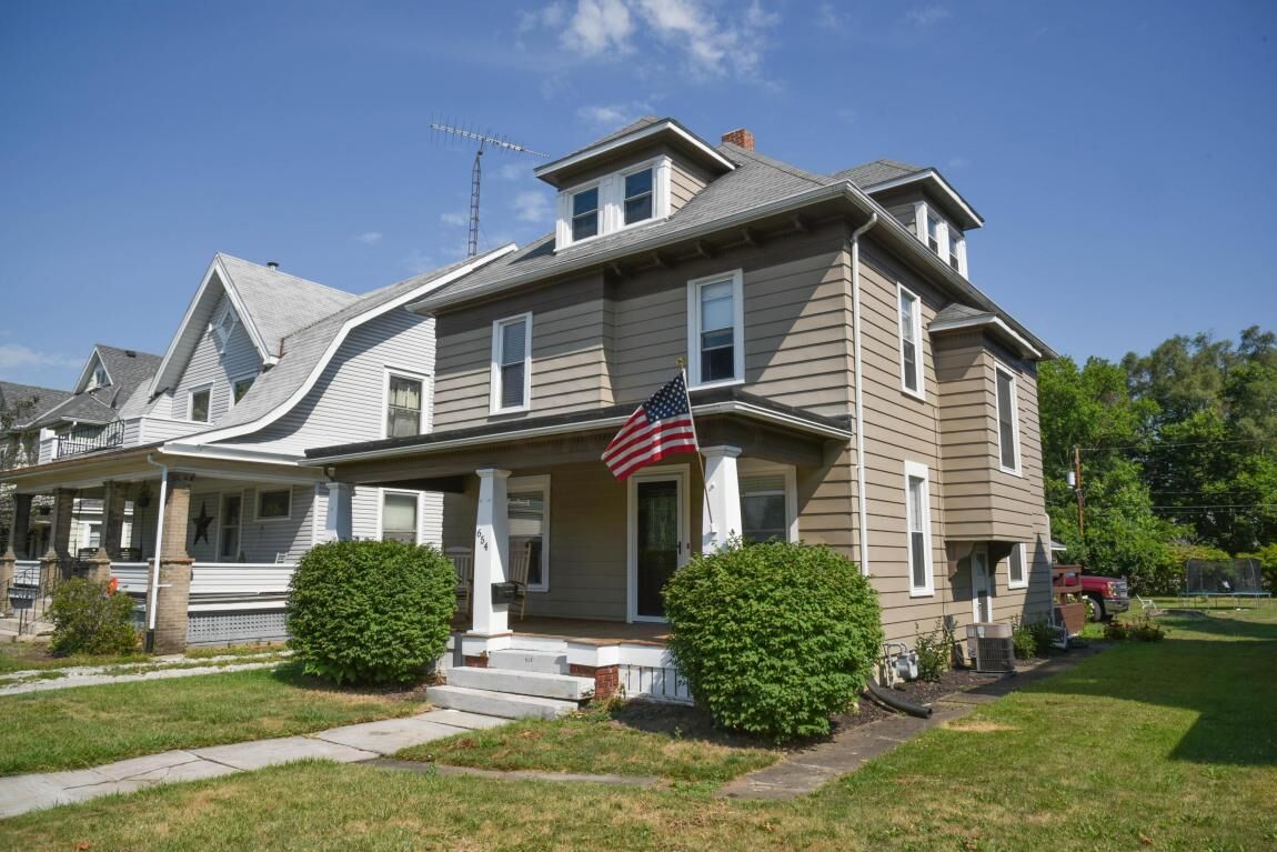 Property Photo: 654 Harding W Way OH 44833