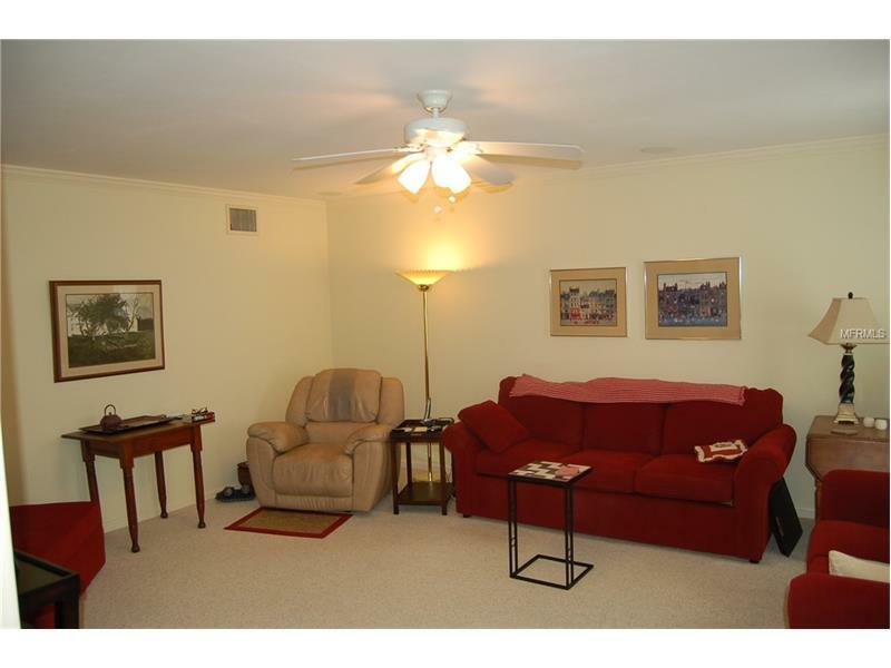 Property Photo:  142 Hilltop Place  FL 32701 