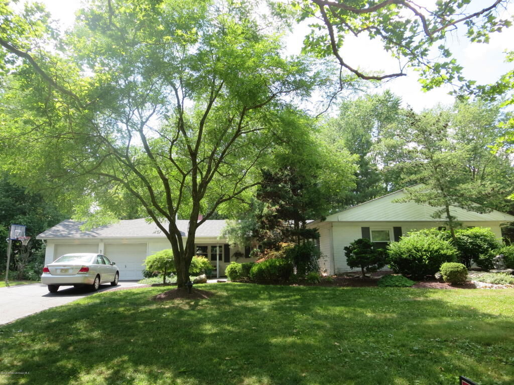 Property Photo:  8 Owens Road  NJ 07746 