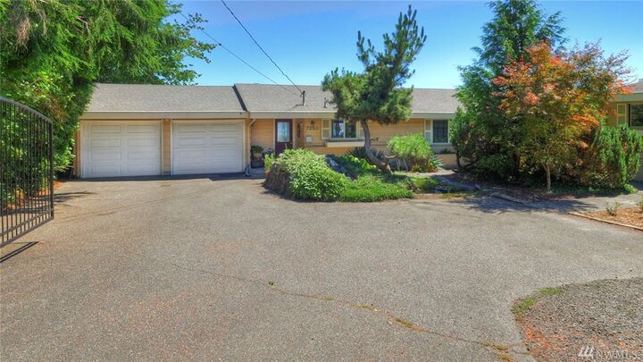 Property Photo:  7282 Chico Way NW  WA 98312 