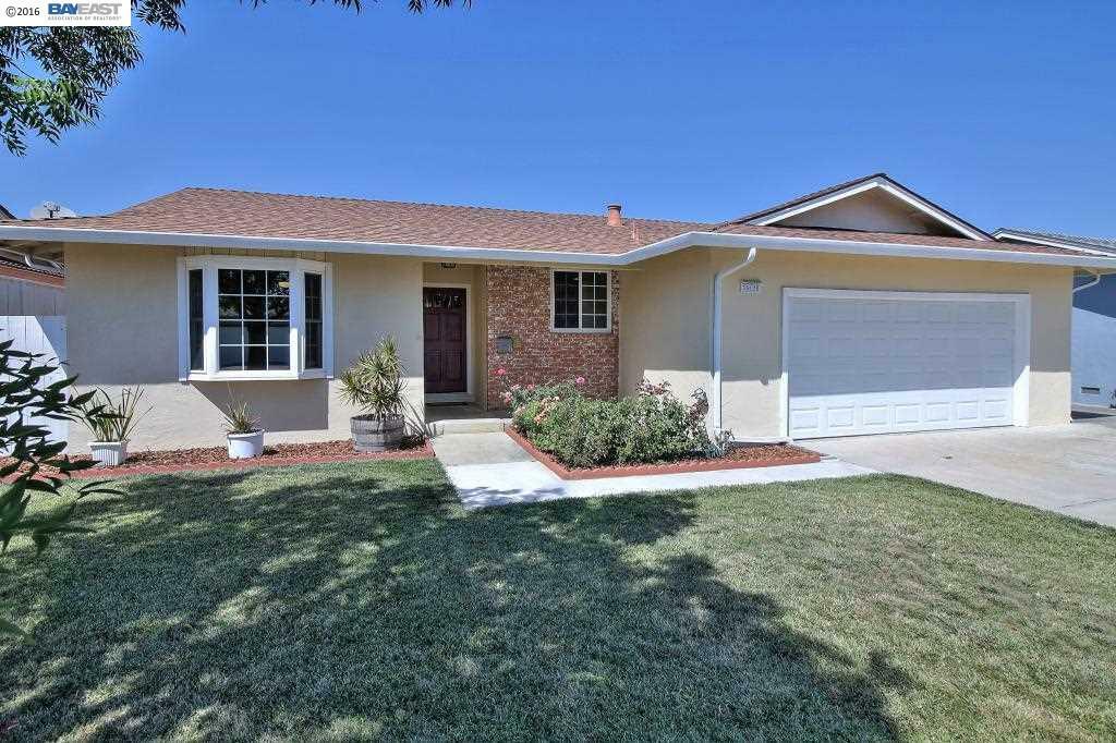 Property Photo:  35128 Garcia St  CA 94587 