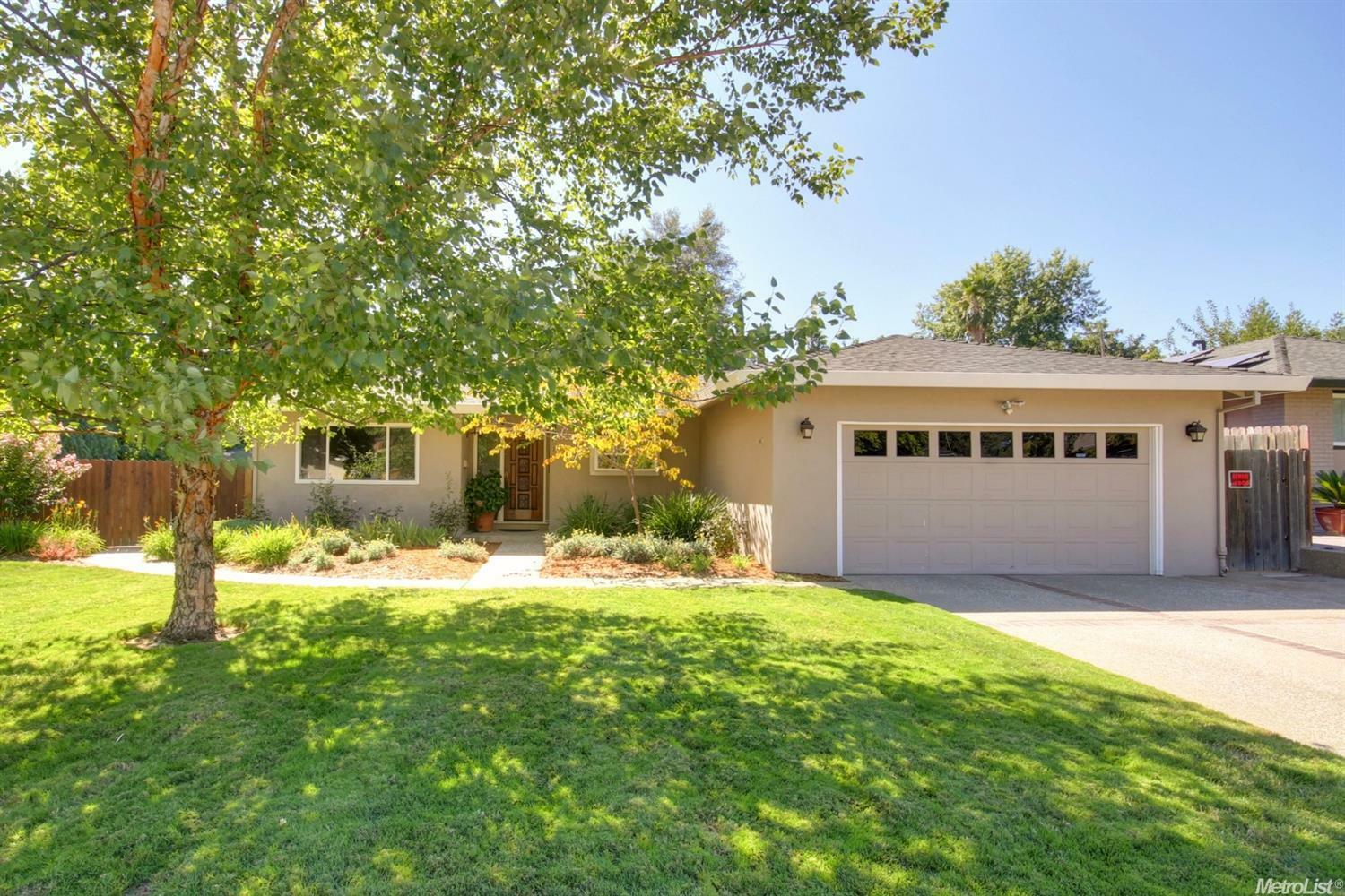 Property Photo:  2559 El Vita Way  CA 95608 