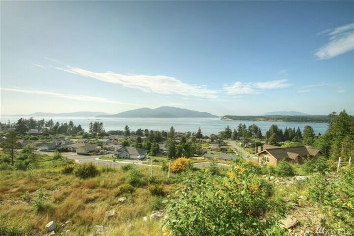 2917 17th St  Anacortes WA 98221 photo