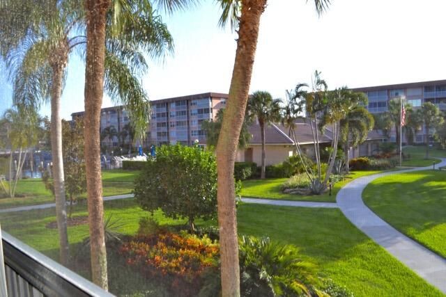 Property Photo:  910 Dogwood Drive 247  FL 33483 