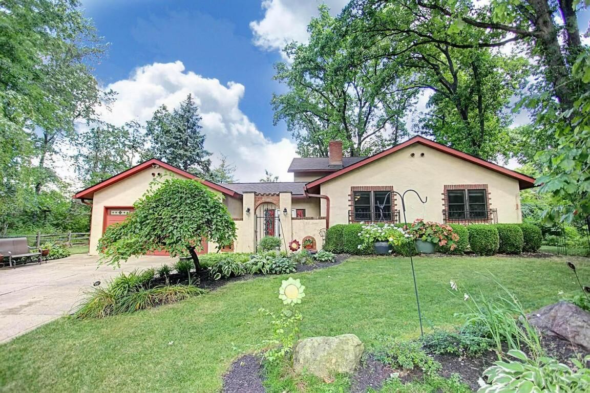 Property Photo: 5400 Park Lane Court OH 43231