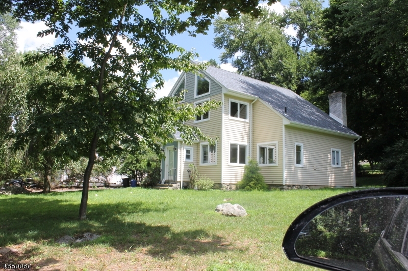 Property Photo: 13 Lakeview Rd NJ 07871