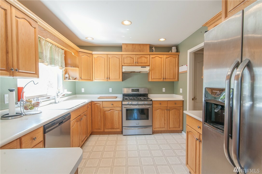 Property Photo: 8074 Anchor Pkwy WA 98230