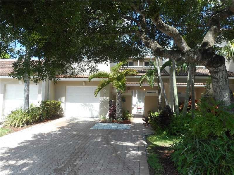 Property Photo: 10261 NW 52nd Ter 0 FL 33178