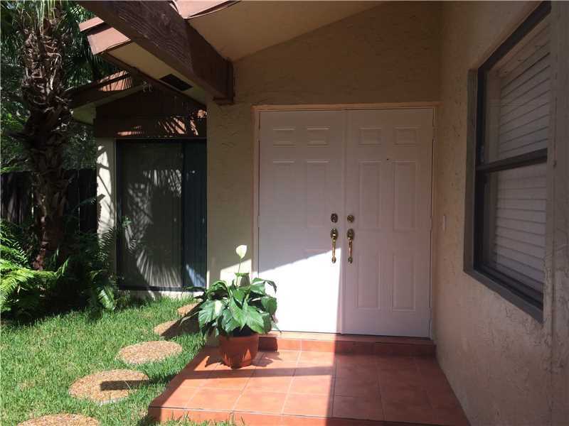 Property Photo:  13040 SW 108th Street Cir  FL 33186 