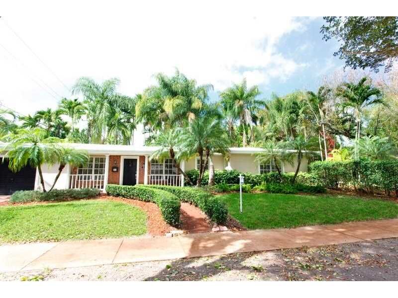 Property Photo:  401 Savona Ave  FL 33146 