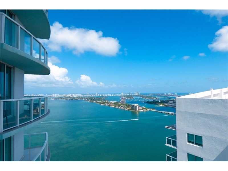 Property Photo:  1900 N Bayshore Dr 4103  FL 33132 