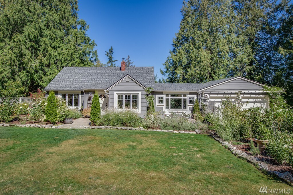 Property Photo: 7746 Hansen Rd NE WA 98110