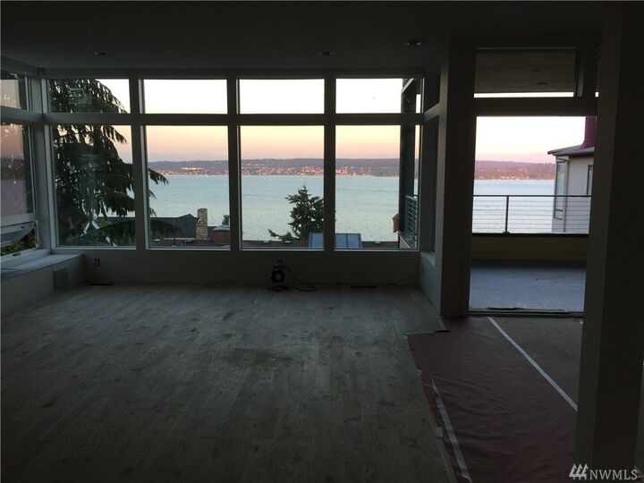 Property Photo: 3802 48th Ave NE WA 98105