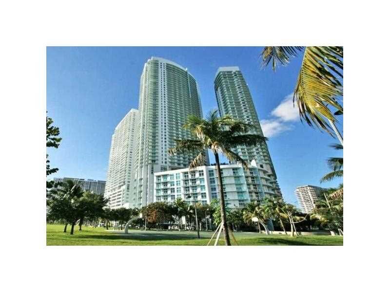 Property Photo:  1900 N Bayshore Dr 3418  FL 33132 