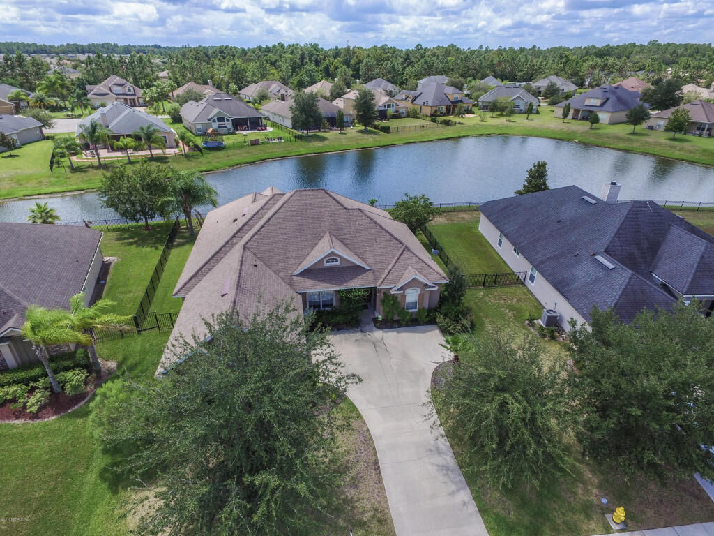 Property Photo: 310 Porta Rosa Circle FL 32092