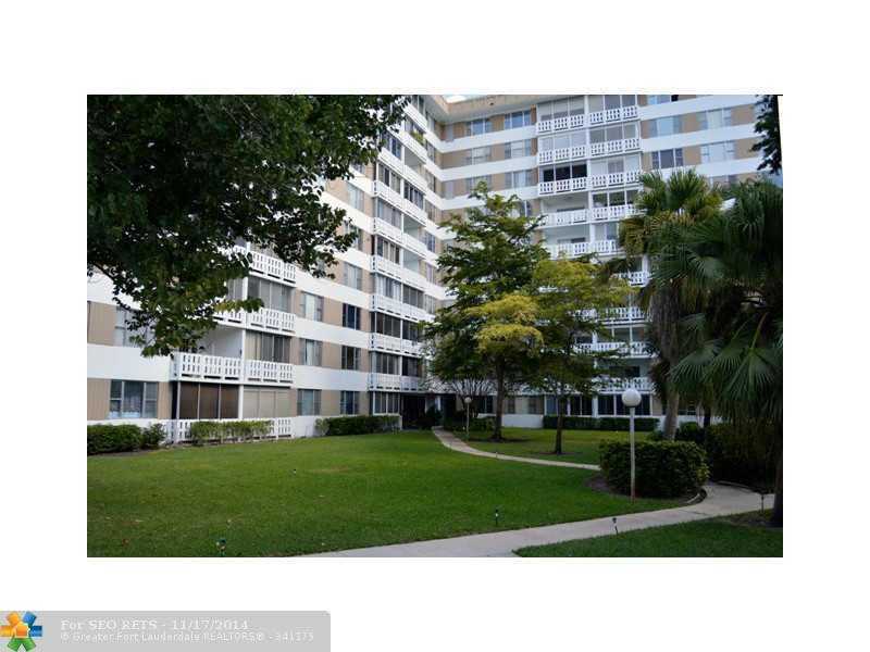 Property Photo:  4200 Hillcrest Dr 501  FL 33021 