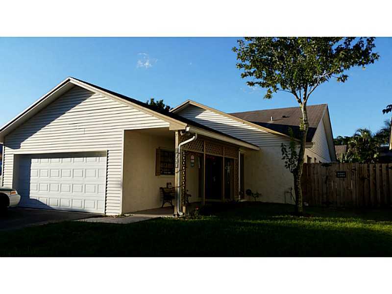 Property Photo:  8321 SW 41 Ct  FL 33328 