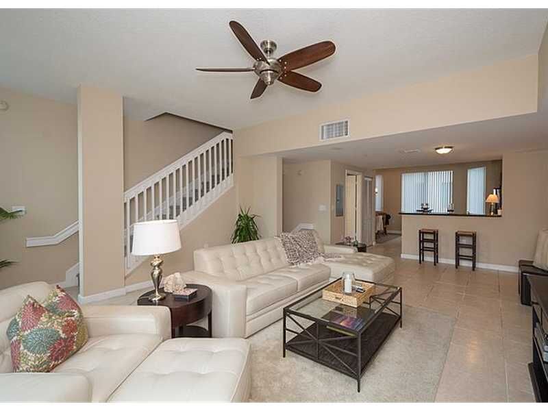 Property Photo:  2134 Van Buren St 302  FL 33020 