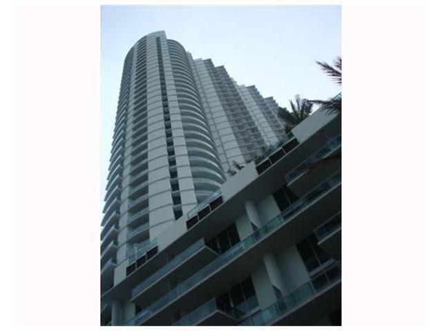 Property Photo:  350 S Miami Av 1904  FL 33130 