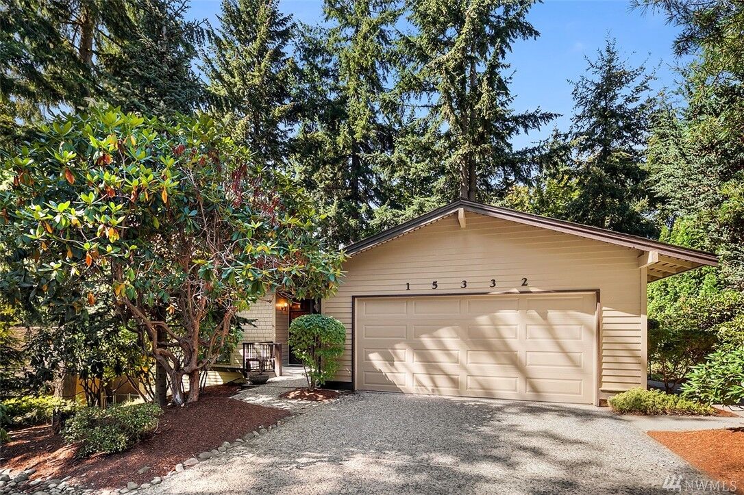 Property Photo:  15332 SE 46th Wy  WA 98006 