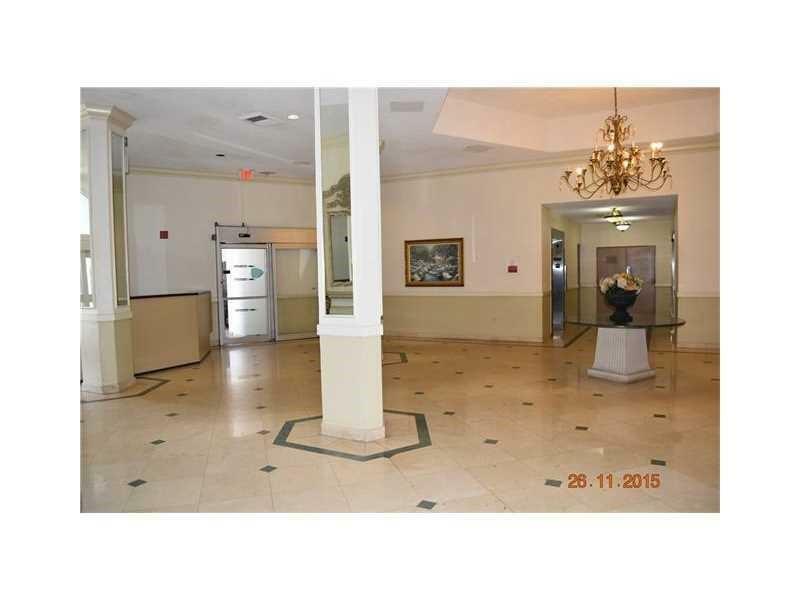 Property Photo: 1301 NE Miami Gardens Dr 902W FL 33179